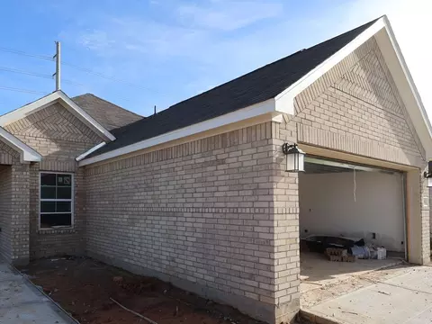 1058 Garnet Star Dr, La Marque, TX 77568