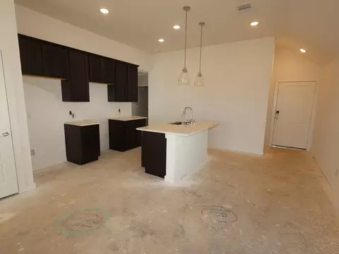 1058 Garnet Star Dr, La Marque, TX 77568