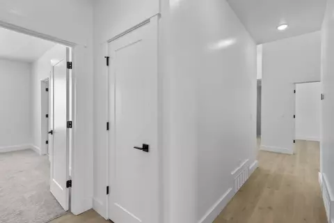 Entry Way - 1477 S 10 E, Salem, UT 84653 photo 2 of 2