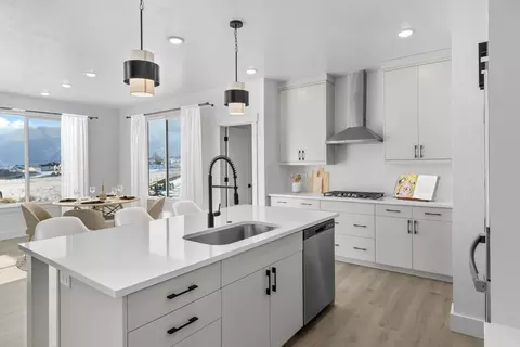 Kitchen - 1477 S 10 E, Salem, UT 84653 photo 1 of 2