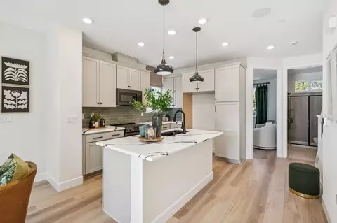 Entry Way - 1220 Walters Ct, Concord, CA 94520 photo 1 of 2