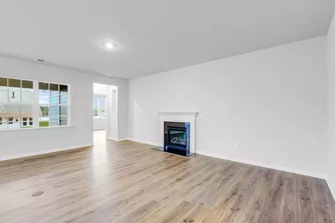 Living - 5461 Redbud Rd, Lancaster, SC 29720 photo 4 of 7