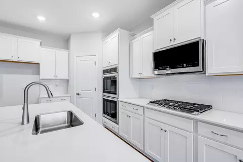 Kitchen - 5461 Redbud Rd, Lancaster, SC 29720 photo 4 of 10