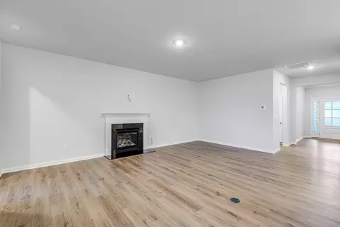 Living - 5461 Redbud Rd, Lancaster, SC 29720 photo 2 of 7
