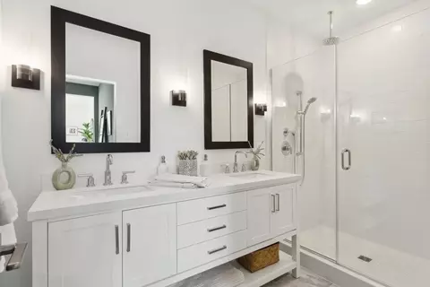 Bath - 14954 Deco Cir, Chantilly, VA 20151 photo 5 of 7