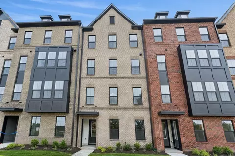 14954 Deco Cir, Chantilly, VA 20151