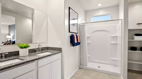 Bath - 9648 S Caballo Dr, Apache Junction, AZ 85120 photo 2 of 9