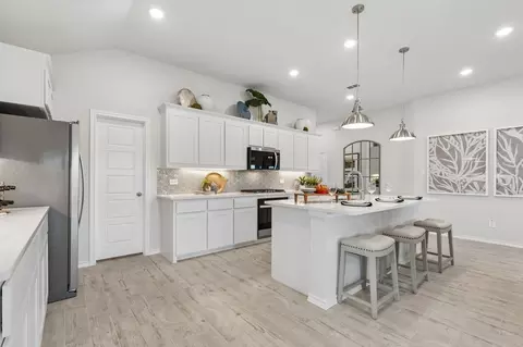 Kitchen - 921 Abalone Ave, Haslet, TX 76052 photo 4 of 5