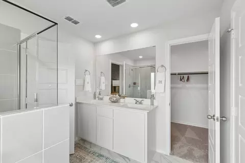 Bath - 921 Abalone Ave, Haslet, TX 76052 photo 3 of 4