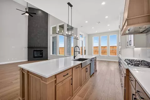 Kitchen - 931 Fallkirk Dr, Prosper, TX 75078 photo 4 of 5
