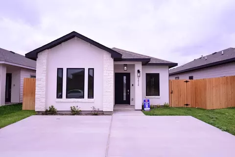 1818 Port Louisiana Lp, Laredo, TX 78045