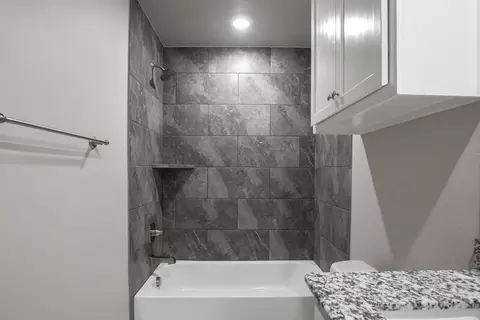 Bath - 8701 Stark St, Arcadia, OK 73007 photo 5 of 13