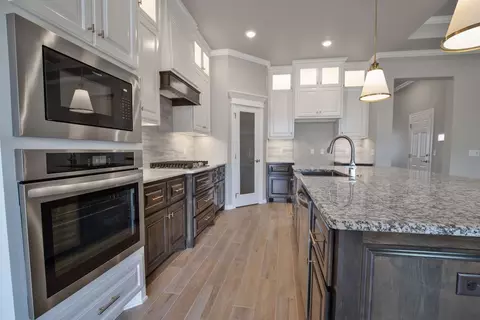Kitchen - 8701 Stark St, Arcadia, OK 73007 photo 4 of 18