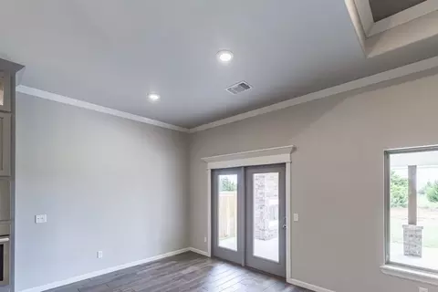 Living - 8701 Stark St, Arcadia, OK 73007 photo 4 of 18
