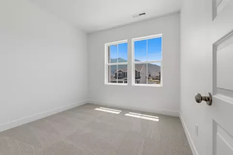 Bedroom - 2664 W Aurora Ave, Mapleton, UT 84664 photo 4 of 4