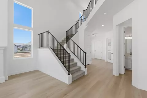 Entry Way - 2664 W Aurora Ave, Mapleton, UT 84664 photo 1 of 3
