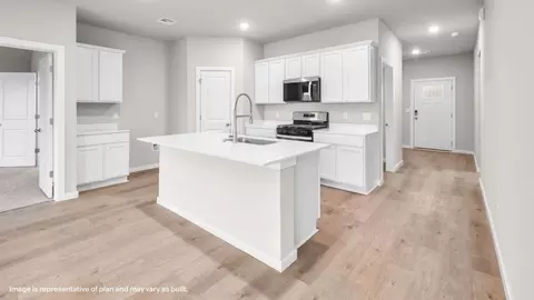 Entry Way - 3804 E Kansas St, Broken Arrow, OK 74014 photo 2 of 5