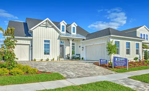 Exterior - 18477 Foxtail Loop, Venice, FL 34293 photo 5 of 8
