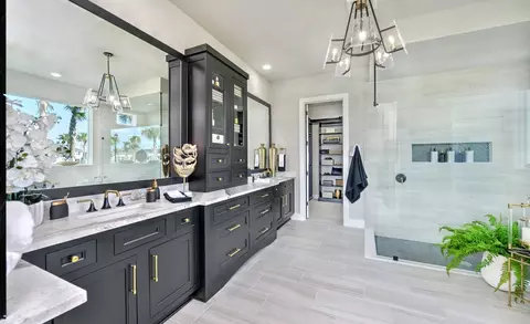 Bath - 18477 Foxtail Loop, Venice, FL 34293 photo 2 of 2