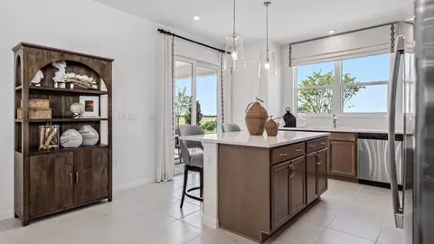 Kitchen - 1400 Bellagio Loop, Tavares, FL 32778 photo 3 of 5