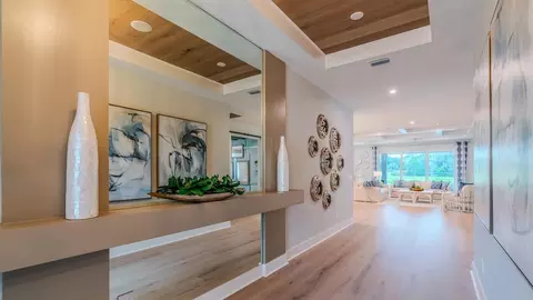 Entry Way - 1400 Bellagio Loop, Tavares, FL 32778 photo 2 of 2