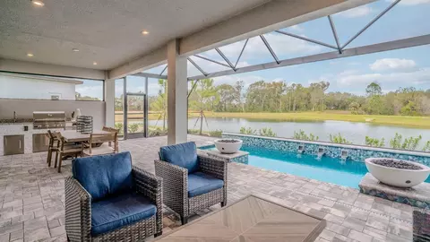 Exterior - 1400 Bellagio Loop, Tavares, FL 32778 photo 14 of 15