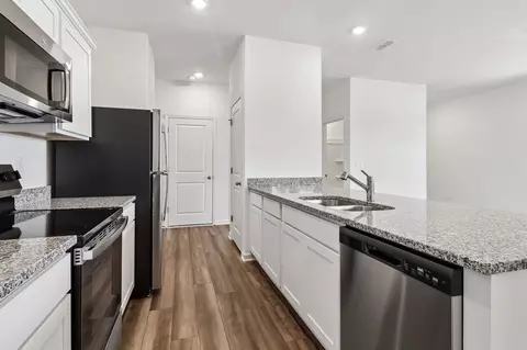 Kitchen - 1217 James St, Howe, TX 75459 photo 3 of 4