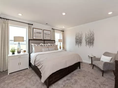 2751 Hawthorne Way, College Park, GA 30337