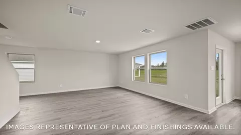 Living - 12375 Foxglove Ave, Walker, LA 70785 photo 1 of 1