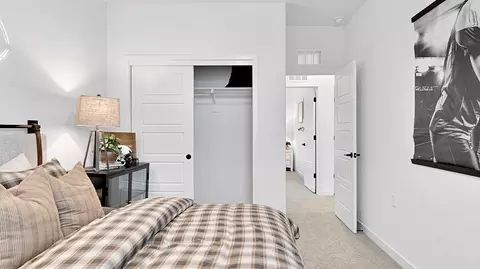 Bedroom - 1017 Shasta Way W, Madera, CA 93636 photo 8 of 10