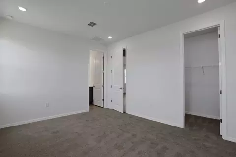 Bedroom - 8104 Sunny Point Trl, Parrish, FL 34219 photo 8 of 20