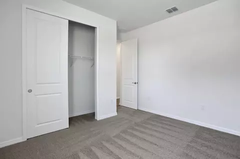 Bedroom - 8104 Sunny Point Trl, Parrish, FL 34219 photo 14 of 20