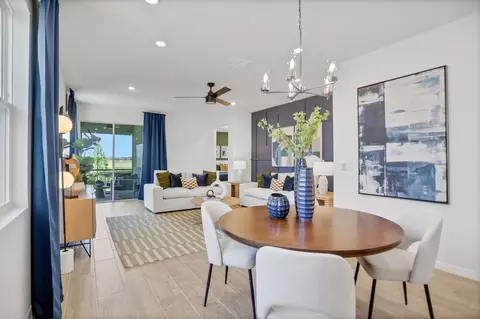 Dining - 8104 Sunny Point Trl, Parrish, FL 34219 photo 2 of 5