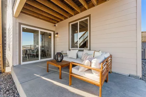 Exterior - 6419 Juniper Dr, Thornton, CO 80602 photo 4 of 5