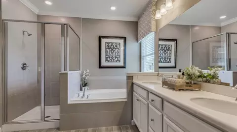 Bath - 3545 NE 38th Ln, Ocala, FL 34479 photo 1 of 4