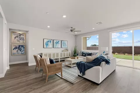 Living - 1259 Mccarroll St, Galt, CA 95632 photo 1 of 3