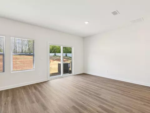 Living - 1109 Rosetta Dr, Salisbury, NC 28144 photo 2 of 6