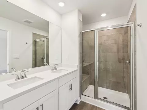 Bath - 1109 Rosetta Dr, Salisbury, NC 28144 photo 1 of 4