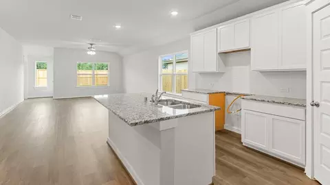 Kitchen - 10606 Flight Deck Ct, Conroe, TX 77303 photo 2 of 4