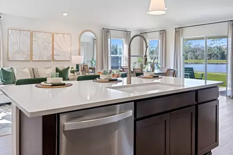 Kitchen - 6195 Seabrook Ter, Saint Cloud, FL 34771 photo 3 of 5