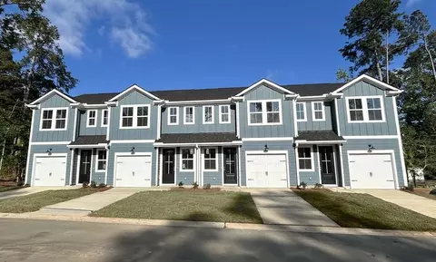 137 Berry Shoals Dr, Summerville, SC 29485
