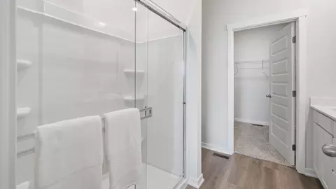 Bath - 1353 Sky View Ln, Beecher, IL 60401 photo 1 of 4