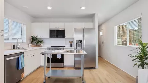 91-3525 Kamalie Mua St, Ewa Beach, HI 96706