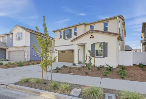 Exterior - 884 Shasta Ave, Ripon, CA 95366 photo 2 of 6