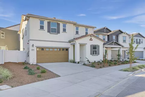 Exterior - 884 Shasta Ave, Ripon, CA 95366 photo 3 of 6