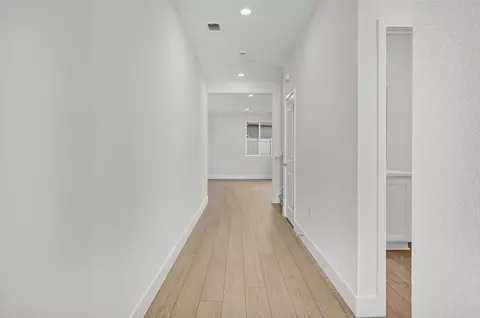 Entry Way - 884 Shasta Ave, Ripon, CA 95366 photo 1 of 1