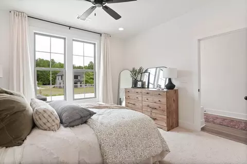 Bedroom - 100 Firefly Ln, Opelika, AL photo 5 of 8