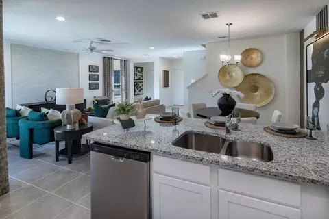 Kitchen - 2011 Town Pasture Dr, Eustis, FL 32726 photo 1 of 5