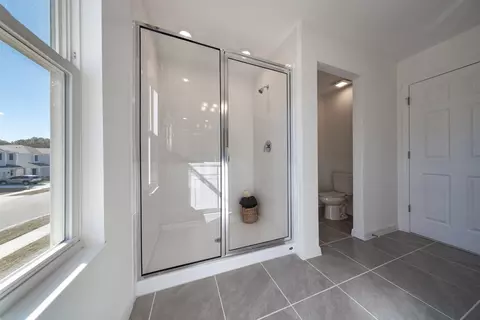 Bath - 2011 Town Pasture Dr, Eustis, FL 32726 photo 2 of 3