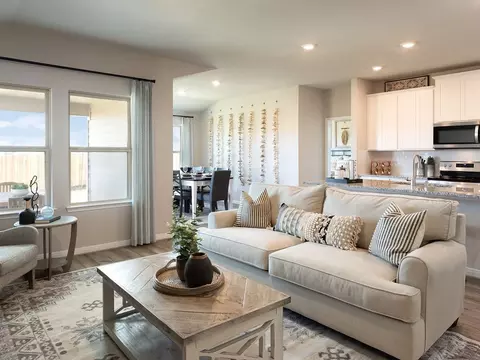 Living - 3053 Junction Bay, Converse, TX 78109 photo 2 of 2